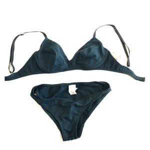 Malia Mills bikini top sz 32 b/c (TOP ONLY)